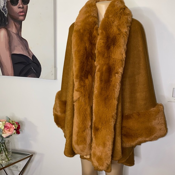 Stylish Fluffy Faux Fur Shawl - Picture 2 of 8